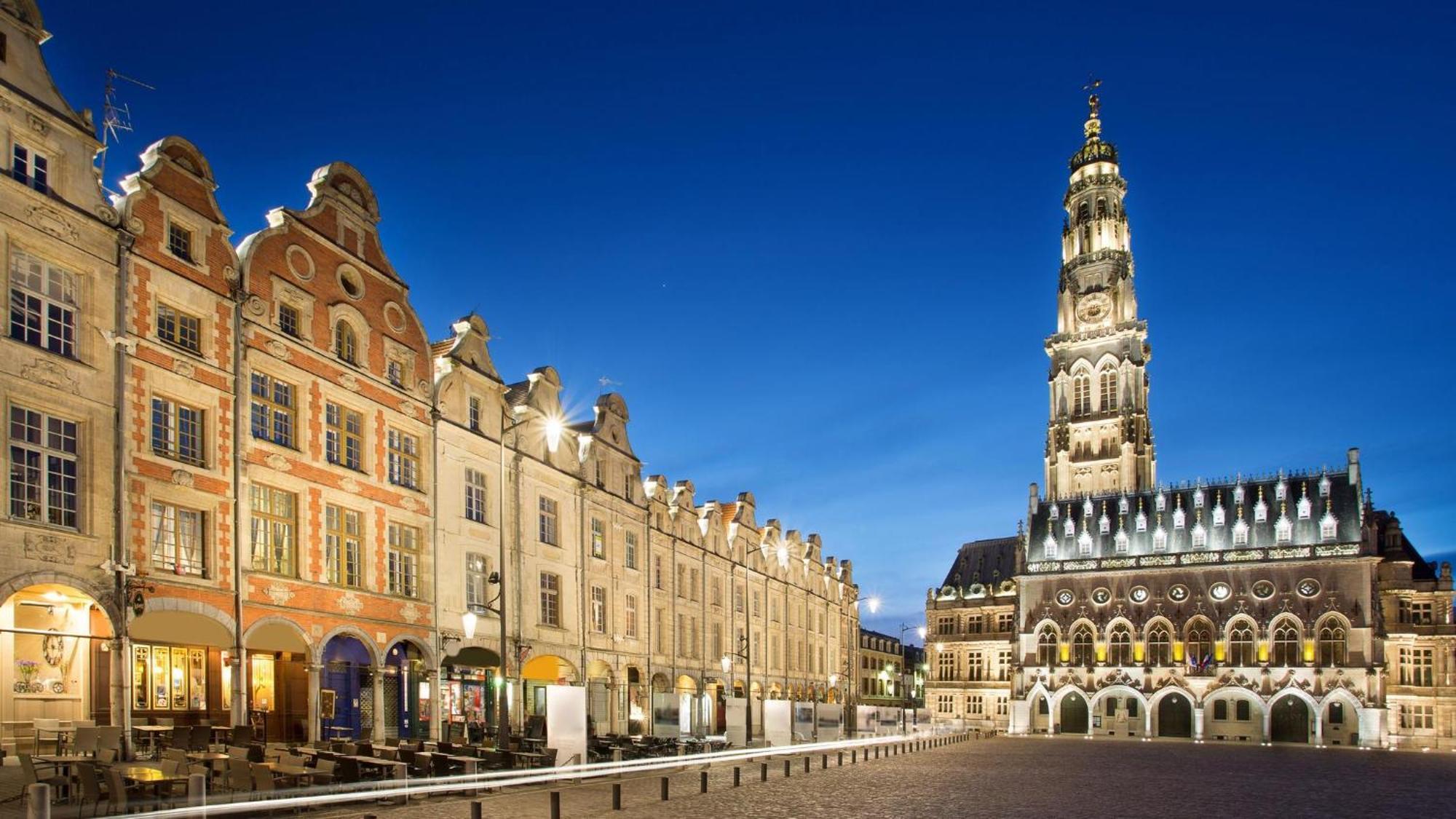 Apartamento Charlemagne - Studio Confortable Avec Parking Gratuit - Quelques Pas De La Gare, Cuisine, Wifi Arras Exterior foto